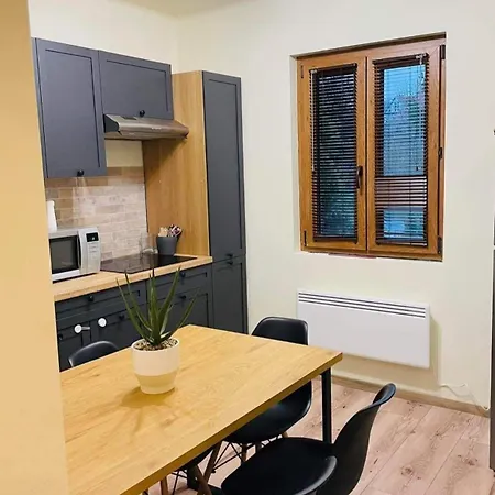 Maradj Meg Vendeghaz Apartament *
